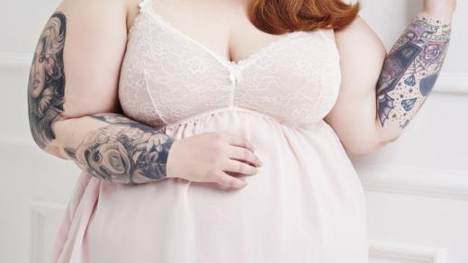 Tess prohlásila, že modeling dělá: „Pro ženy na celém světě, které potřebují vidět někoho, kdo vypadá jako já, aby se cítily méně samy a pochopily, že i ony vypadají hezky“