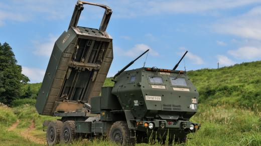 Spojené státy pošlou Ukrajině raketomety HIMARS (na snímku)