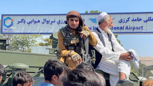 Bojovníci Tálibánu překročili hranice afghánské metropole v neděli