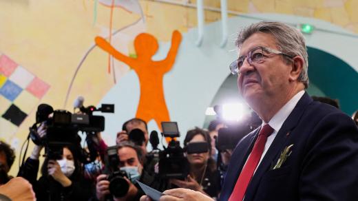 Kandidát krajní levice Jean-Luc Melenchon se zúčastnil prezidentských voleb na jihu Francie, v Marseille