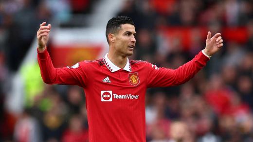 Cristiano Ronaldo nemá v Manchesteru United pevnou pozici. Jak dlouho v Anglii ještě vydrží?