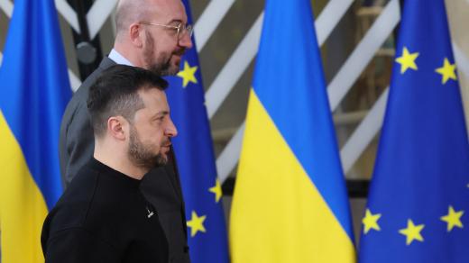 Ukrajinský prezident Volodymyr Zelenskyj a šéf Evropské rady Charles Michel