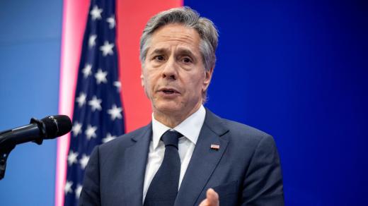 Americký ministr zahraničí Antony Blinken na tiskové konferenci na americké ambasádě v Hanoi