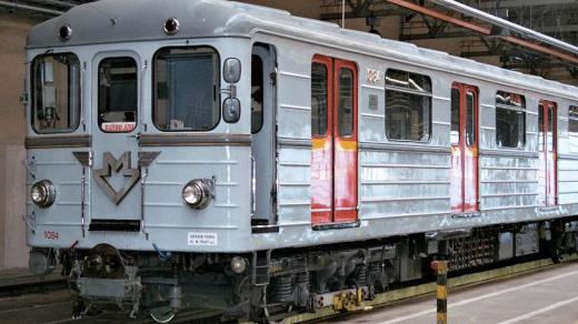 Historická souprava metra EČS sovětské výroby