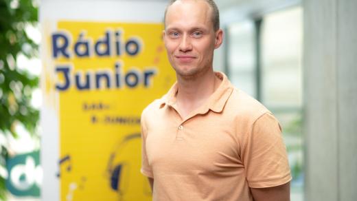 Šéfredaktor Rádia Junior Adam Kebrt