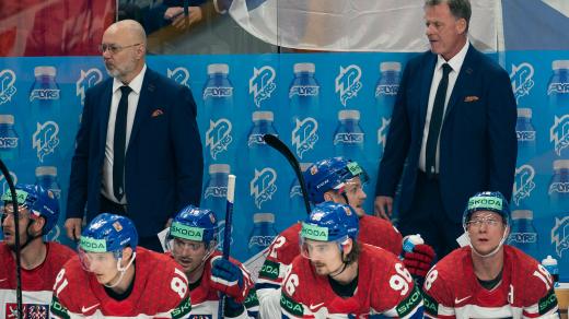 Trenér národního mužstva Radim Rulík na střídačce