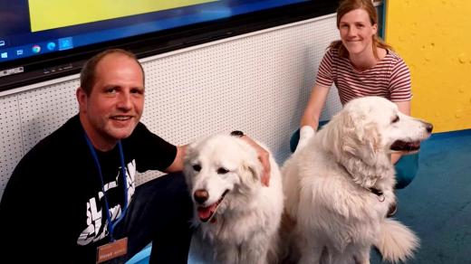 Roman Čech a Alice Bílá, zakladatelka projektu Červená tlapka