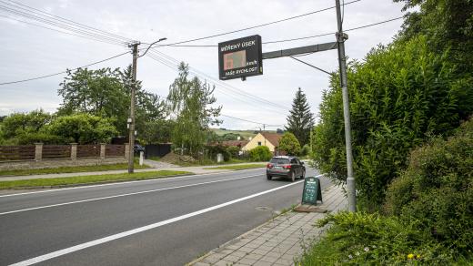 Měření rychlosti v obci Lažany