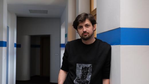 Martin Satoranský ve studiu Českého rozhlasu Hradec Králové