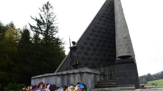 Památník Československého armádního sboru Dukla