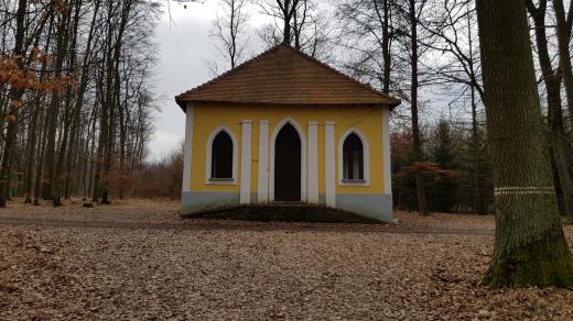 Rozdělený kostel, Nové Syrovice