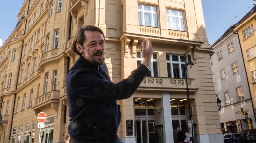 Příběhy cyklu Kafka Now and Then odvypráví milovník a znalec Kafky Przemek Schreck