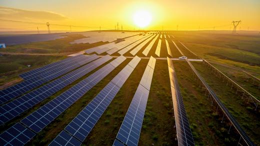 Solární elektrárna