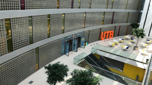 Univerzita Tomáše Bati ve Zlíně, rektorát, knihovna, interiér