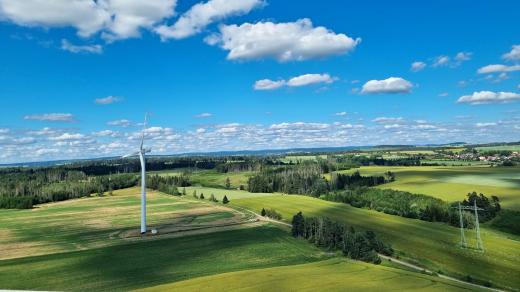 Větrné elektrárny nad Věžnicí na Havlíčkobrodsku