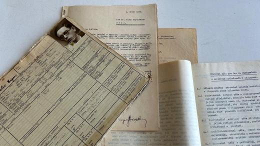 Oddělení spisové služby Krajské nemocnice Tomáše Bati ve Zlíně, archiv chorobopisů, pracovních karet zaměstnanců a dalších dokumentů