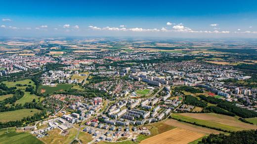 V letech 1766 až 1857 sloužil Hradec Králové jako vojenská pevnost, která byla zrušena až v roce 1884. Správa města poté plně využila možnosti řízení urbanistického rozvoje
