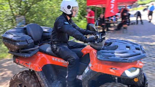 Plzeňští strážníci trénovali na čtyřkolkách