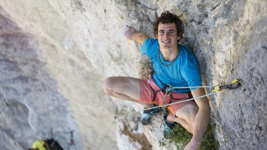Adam Ondra během natáčení snímku Posunout hranice