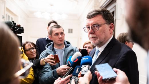Ministr financí Zbyněk Stanjura u Ústavního soudu