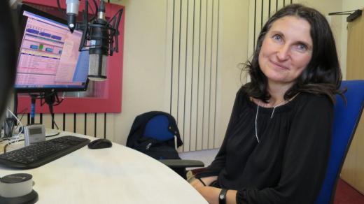 PharmDr. Margit Slimáková ve studiu Českého rozhlasu Hradec Králové
