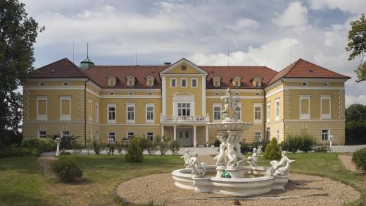 Zámek Chotoviny, Táborsko