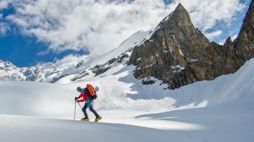 Nejvyšší dosud nevylezená hora světa Muču Kiš (7 453 m n. m.) v severním Pákistánu přivítala na svém vrcholu českou trojici Zdeněk Hák, Radoslav Groh a Jaroslav Bánský