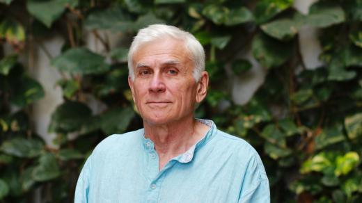 Jan Urban, novinář, pedagog, disident komunistického režimu a signatář Charty 77, který dnes učí na New York University v Praze