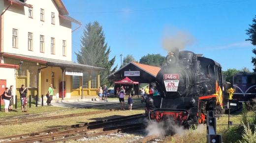 Parní lokomotiva na úzkokolejce