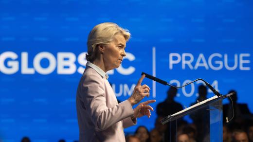 Předsedkyně Evropské komise Ursula von der Leyenová na bezpečnostní konferenci Globsec v Praze