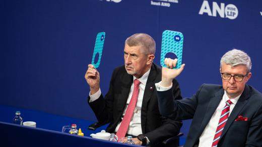 Andrej Babiš a Karel Havlíček na celostátním sněmu ANO
