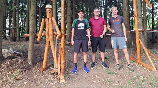 Členové Spolku horníků na Horách Matky Boží