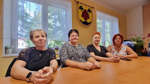 S čistě ženskou vládou mají zkušenosti v Okarci, kde jsou v zastupitelstvu jenom ženy