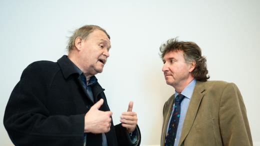 Odboráři Martin Engel a Milan Kubek. Protest mladých lékařů "Nebuď mýval"