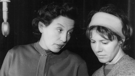 Dana Medřická (vlevo, 1964)