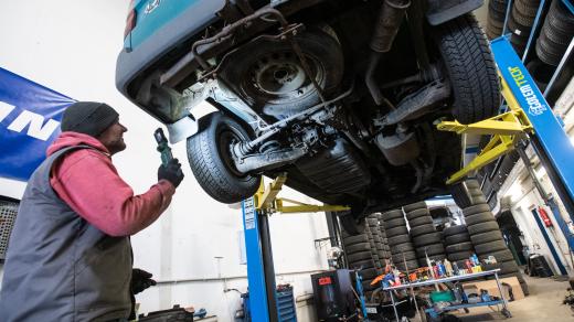 autoservis, ilustrační foto