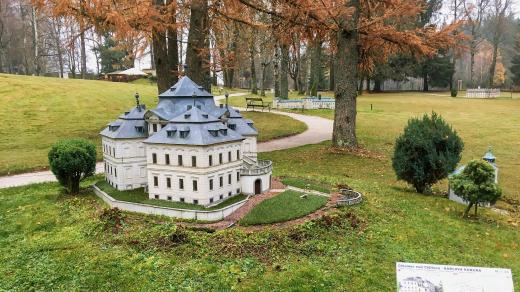 Zámek Karlova Koruna