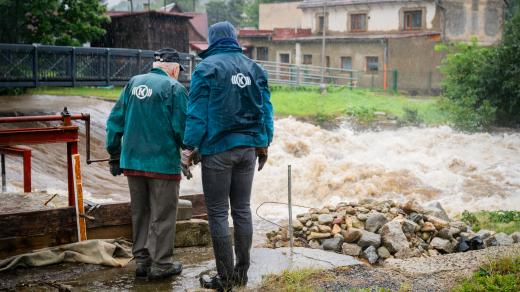 Povodně v obci Lužec pod Smrkem na Frýdlantsku v neděli ráno