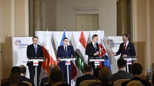 Setkání ministrů zahraničních věcí Visegrádské čtyřky v Praze. Zleva Radosław Sikorski, Jan Lipavský, Péter Szijjártó a Juraj Blanár