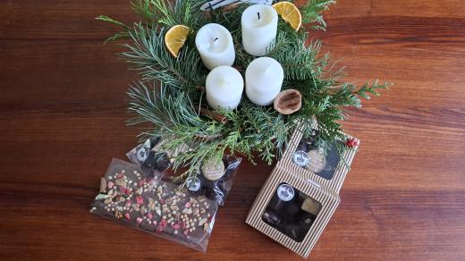 I čokoláda s vánoční příchutí má o Vánocích vezi sladkostmi své místo