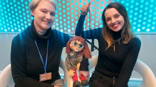 Herečky Michaela Jandlová a Jana Mudráková s Máničkou