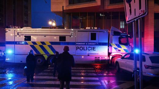 Policejní zásah kolem Filozofické fakulty Univerzity Karlovy