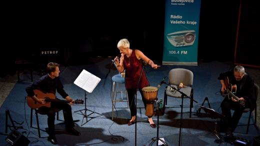 Koncert Ireny Budweiserové ve studiovém sále Českého rozhlasu České Budějovice