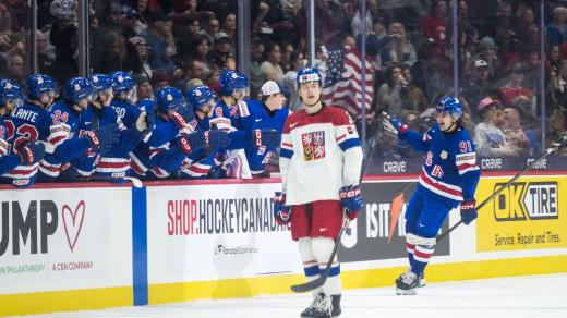 Čeští hokejisté do 20 let v semifinále prohráli s Američany a na mistrovství světa si zahrají zápas o bronz