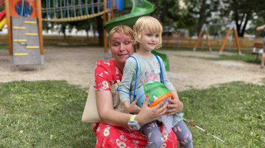 Absolutně nevidomá máma Alena Terezie Vítek s pětiletou dcerou Šarlotou