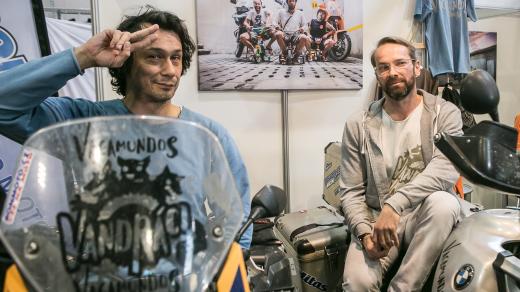 Vandráci Pavel Liška a Jan Révai se vrátili z tříměsíční motorkářské expedice