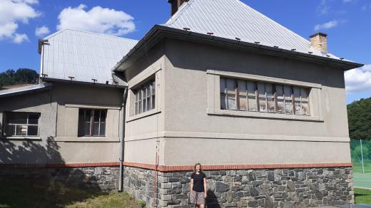 Starostka T.J. Sokol Český Šternberk Anna Hoolubová je ráda, že se místní sokolové snaží vrátit do místní sokolovny život a objekt postupně opravují