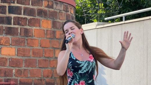 Zpěvačka a textařka Lucie Zet