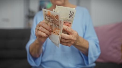 Seniorka a peníze