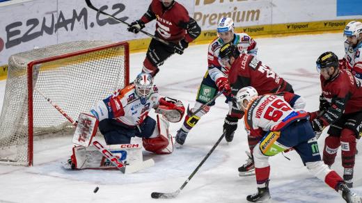Ve šlágru 32. kola Tipsport extraligy Sparta smetla Pardubice 6:2